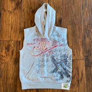 Like New Nike sleeveless pullover